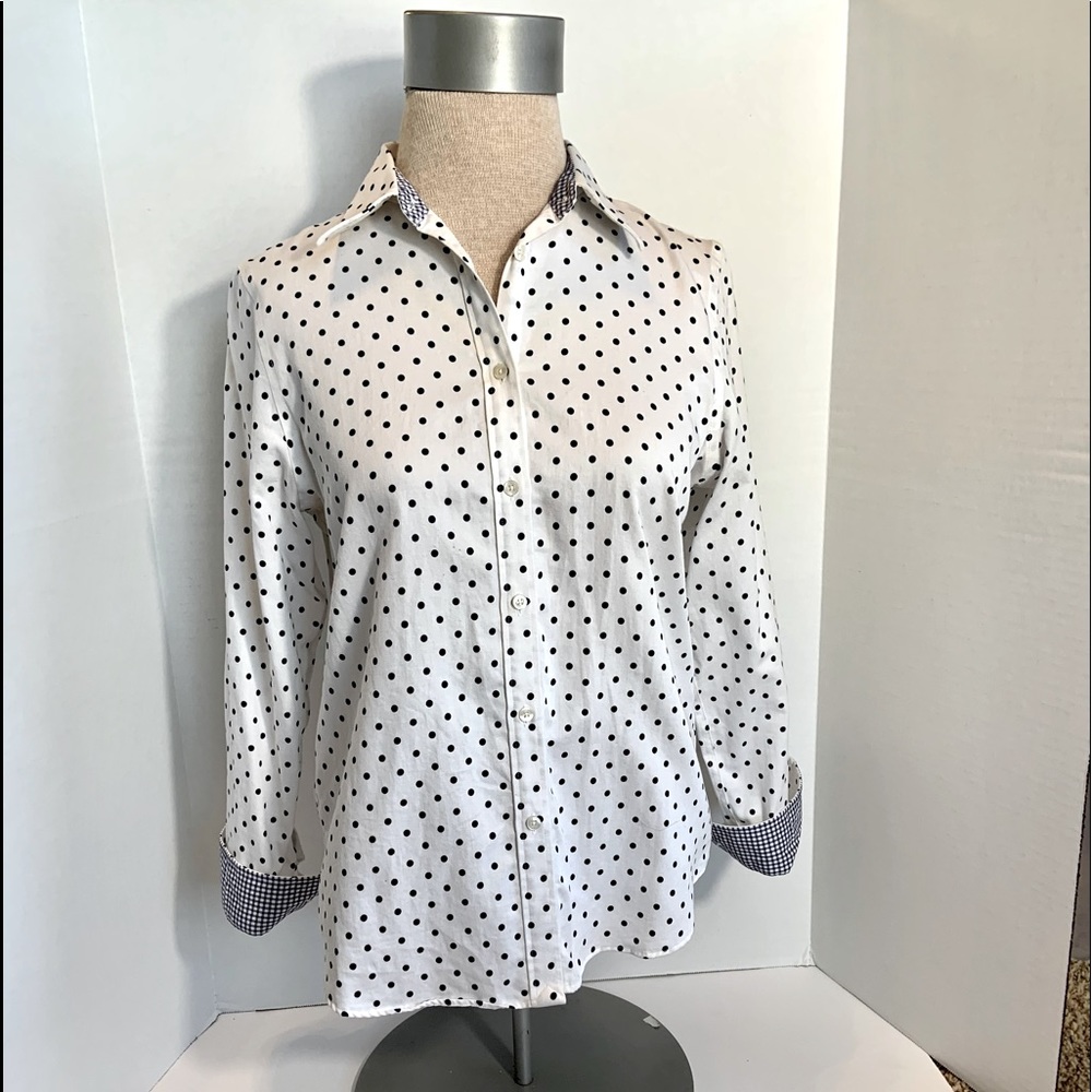 Chaps Women's Medium Non-Iron Button-Down Shirt with Contrasting Cuffs